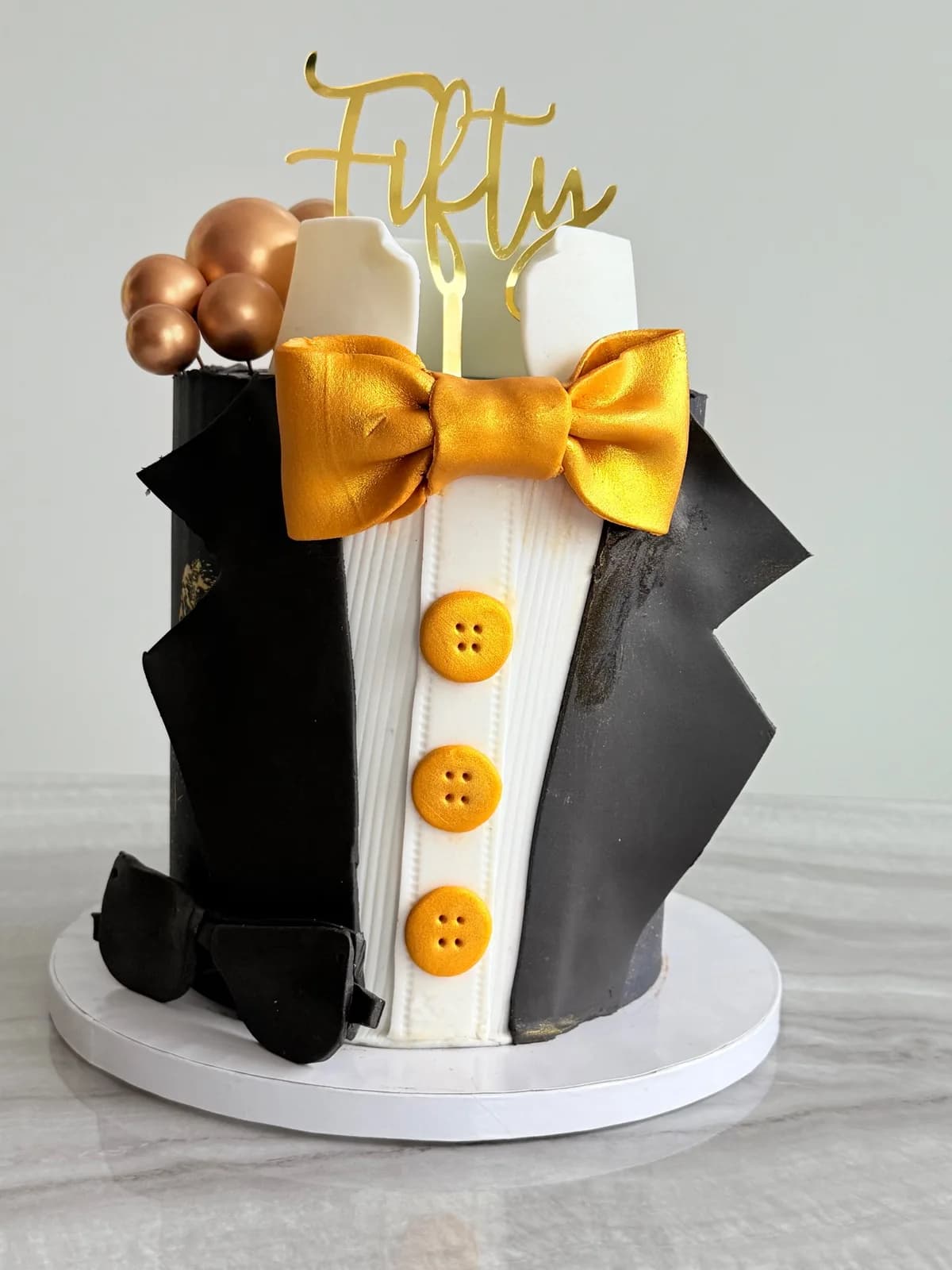 3 tier Vanilla Cake